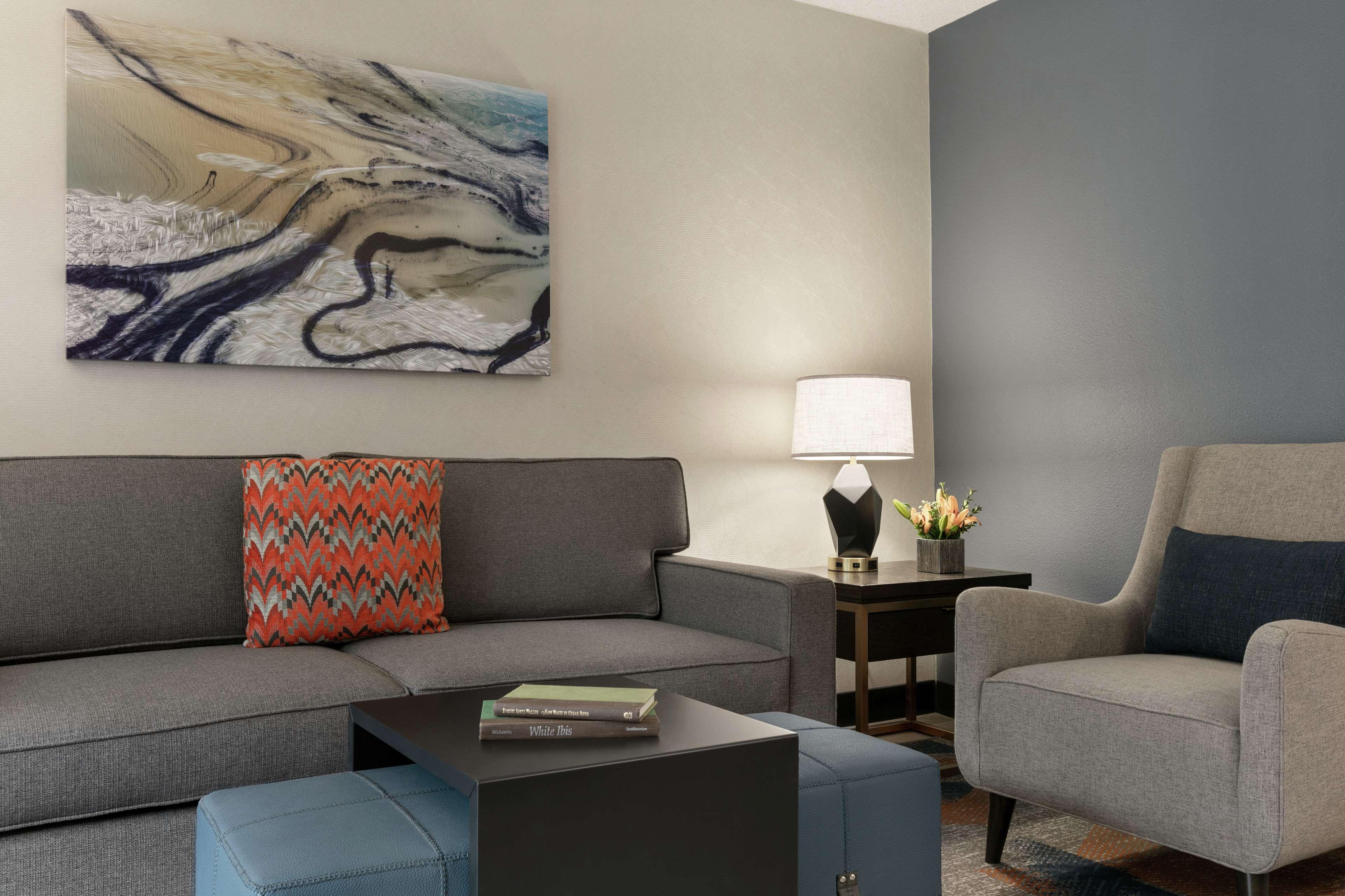 Embassy Suites By Hilton Los Angeles Downey Εξωτερικό φωτογραφία