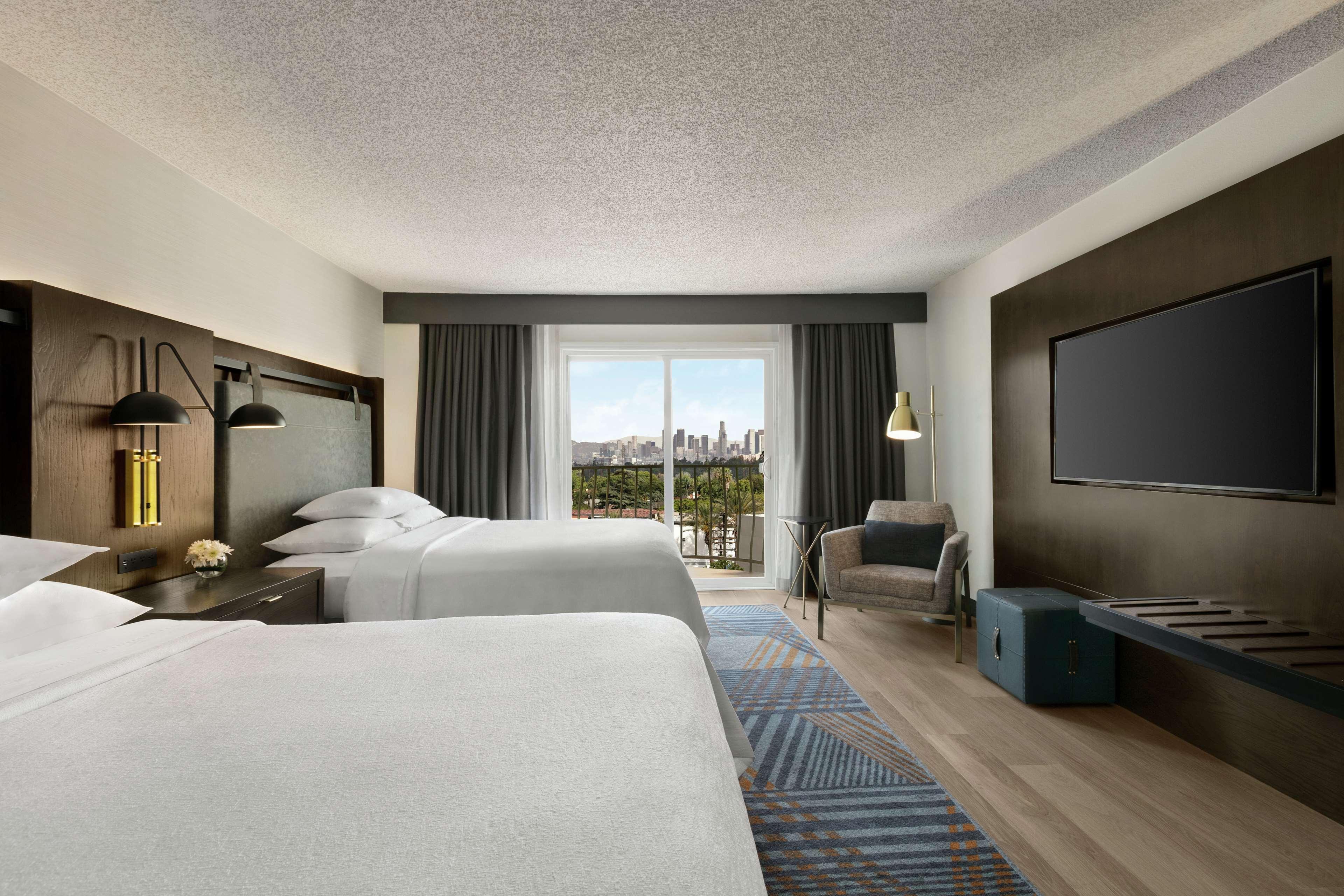 Embassy Suites By Hilton Los Angeles Downey Εξωτερικό φωτογραφία