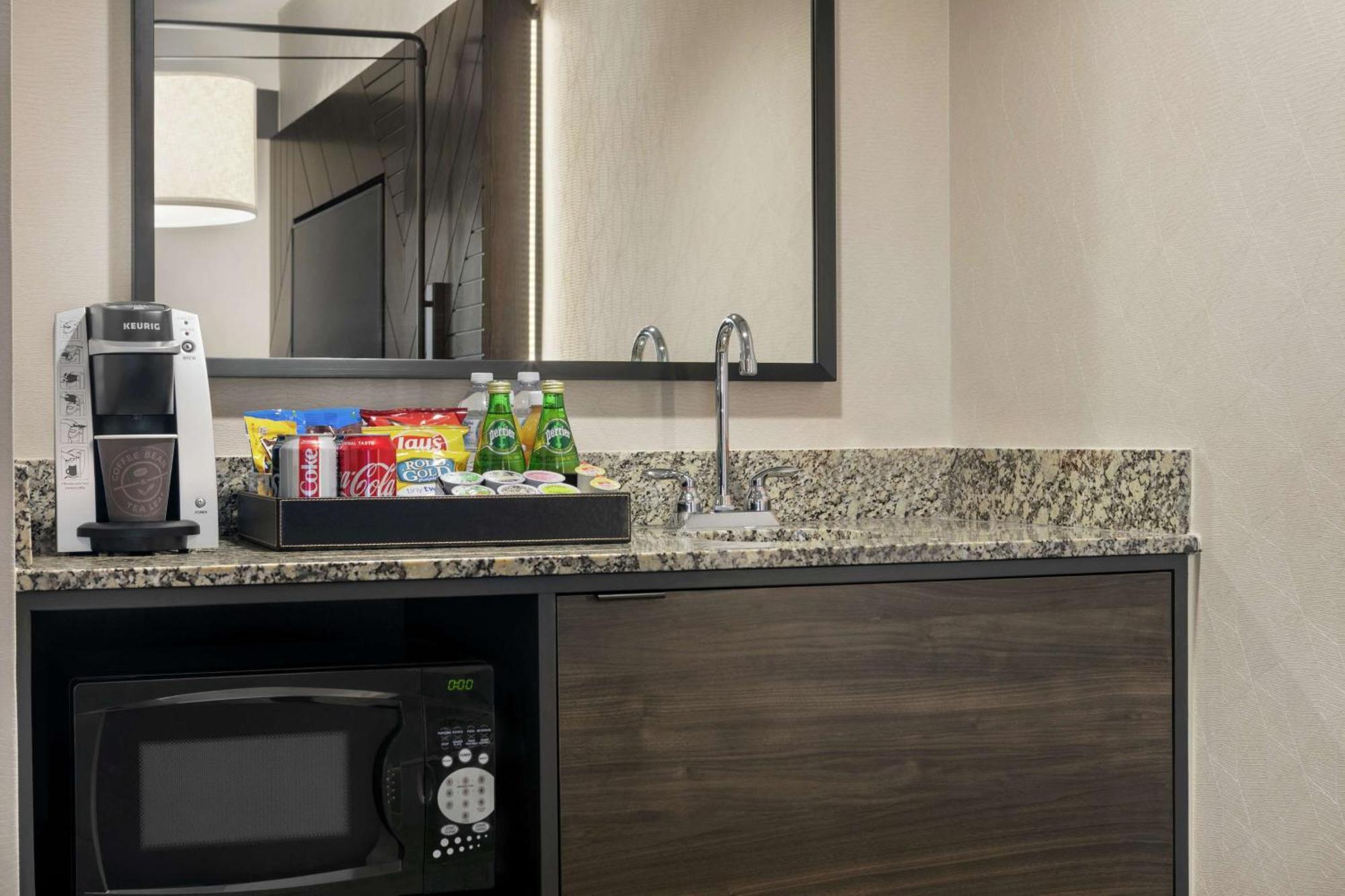 Embassy Suites By Hilton Los Angeles Downey Εξωτερικό φωτογραφία