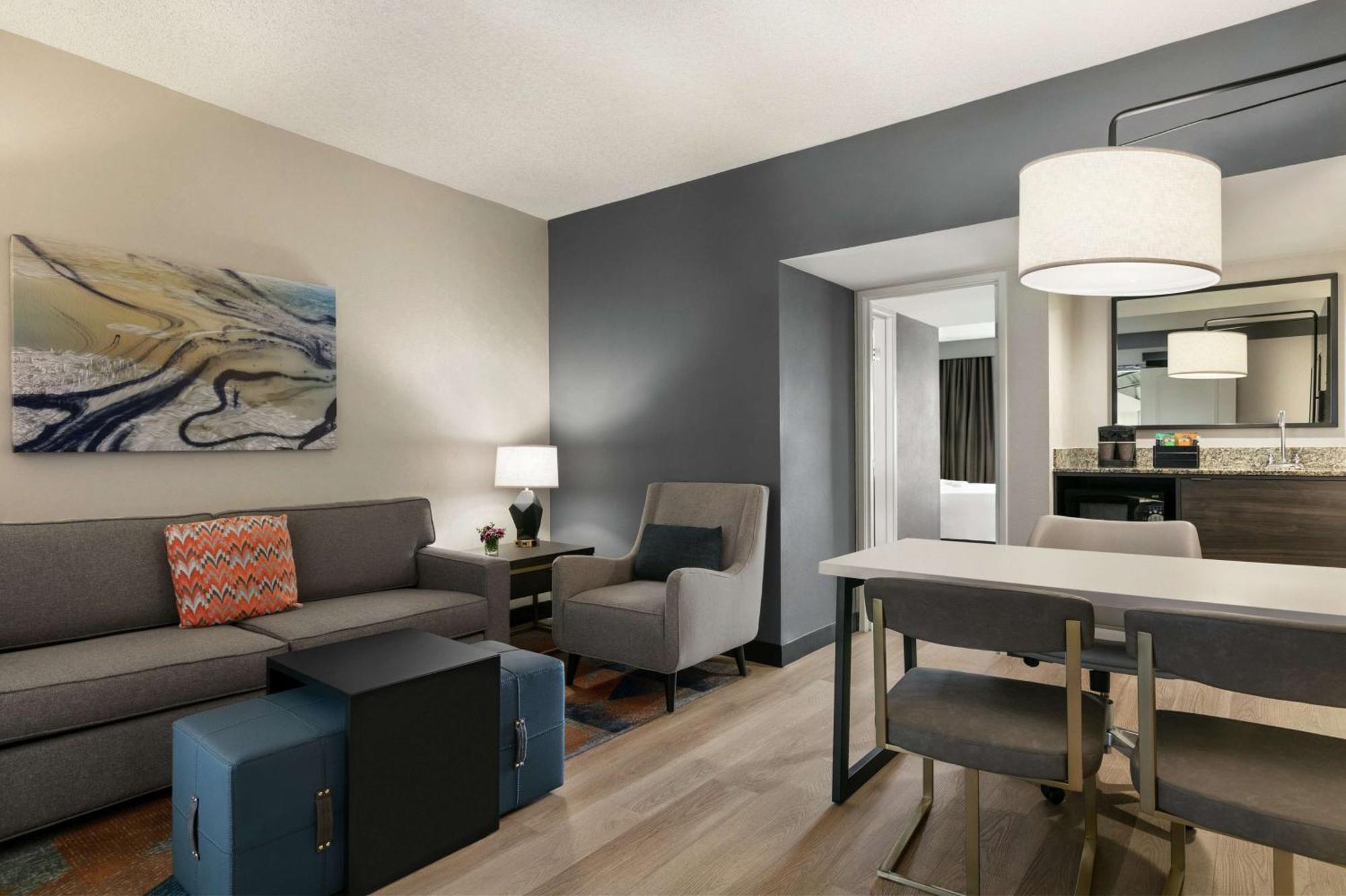 Embassy Suites By Hilton Los Angeles Downey Εξωτερικό φωτογραφία