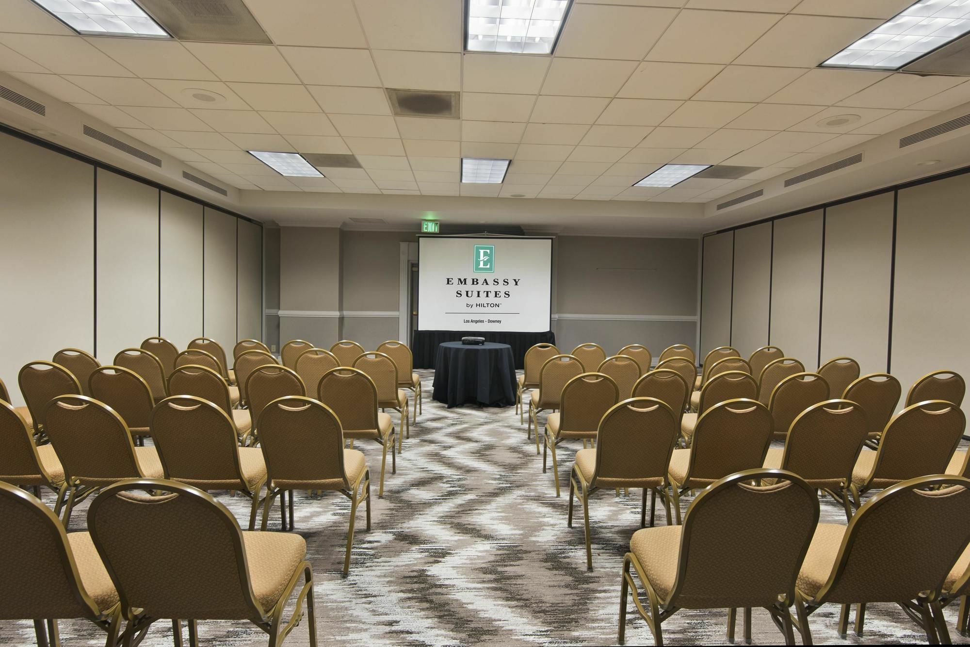 Embassy Suites By Hilton Los Angeles Downey Εξωτερικό φωτογραφία